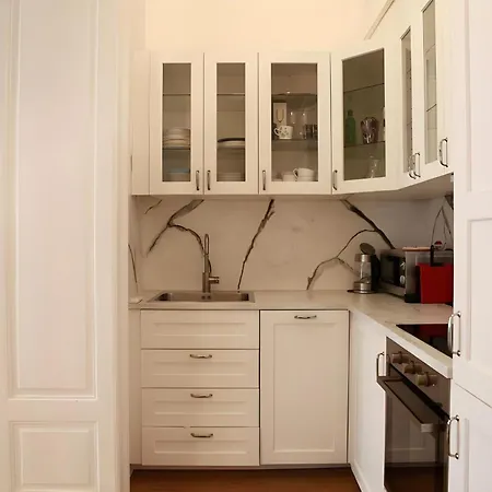 Apartment In The Heart Of The Old Town Pressburg